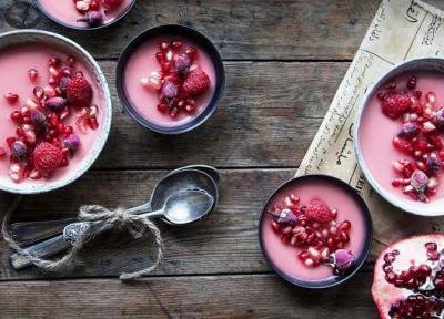 پودینگ انار؛ دسر ترش و شیرین شب یلدا پودینگ انار؛ دسر ترش و شیرین شب یلدا