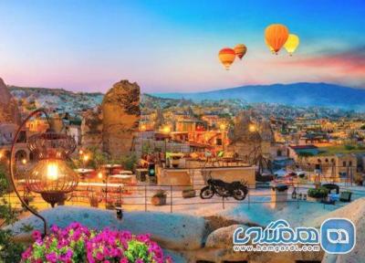 کاپادوکیا در پاییز 1404: سفری به سرزمین دودکش های پریان کاپادوکیا در پاییز 1404: سفری به سرزمین دودکش های پریان
