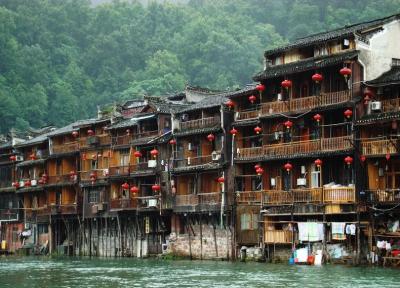 سفر به شهر باستانی فنگ هوانگ (شهر ققنوس)، چین سفر به شهر باستانی فنگ هوانگ (شهر ققنوس)، چین